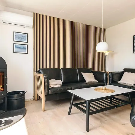 5 Person In Feriehus Løkken